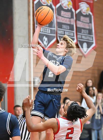 Thumbnail 2 in Ironwood vs. Higley (AIA 5A Semifinal) photogallery.
