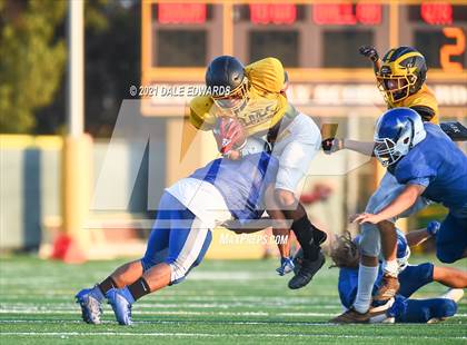 Thumbnail 1 in Mission Bay / Clairemont / Chula Vista @ Francis Parker (Scrimmage)  photogallery.