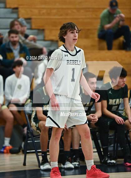 Thumbnail 1 in Bear Creek vs Columbine photogallery.
