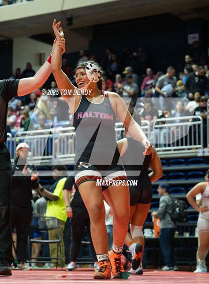 Thumbnail 3 in UIL Wrestling 5A-6A Finals (Round 4) photogallery.
