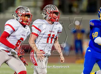 Thumbnail 1 in Bremond vs Bruni (UIL 2A Quarterfinal Playoffs) photogallery.