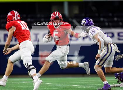 Thumbnail 2 in Mart vs. Albany (UIL 2A D2 Final) photogallery.