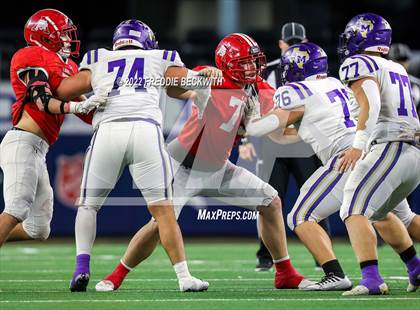 Thumbnail 3 in Mart vs. Albany (UIL 2A D2 Final) photogallery.