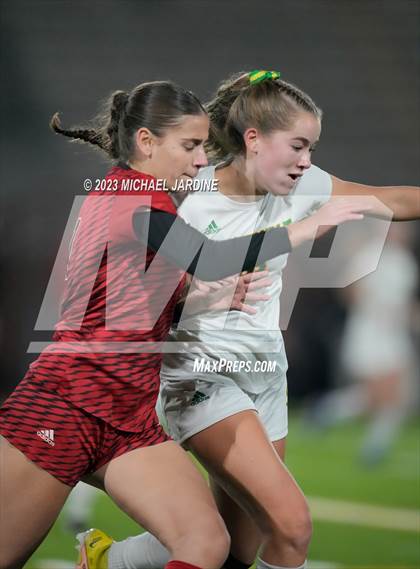 Thumbnail 1 in Roosevelt vs Lincoln (WIAA 3A Semifinal) photogallery.