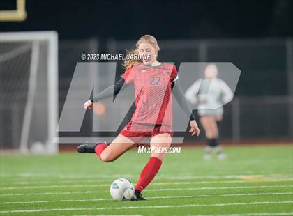 Thumbnail 3 in Roosevelt vs Lincoln (WIAA 3A Semifinal) photogallery.