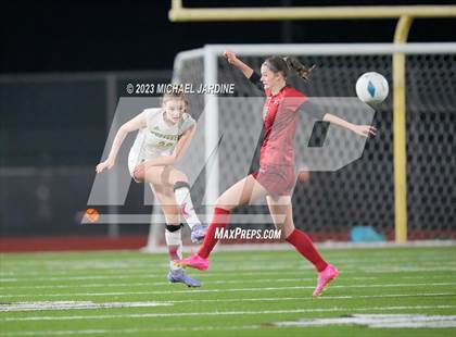 Thumbnail 3 in Roosevelt vs Lincoln (WIAA 3A Semifinal) photogallery.