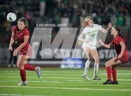 Thumbnail 2 in Roosevelt vs Lincoln (WIAA 3A Semifinal) photogallery.
