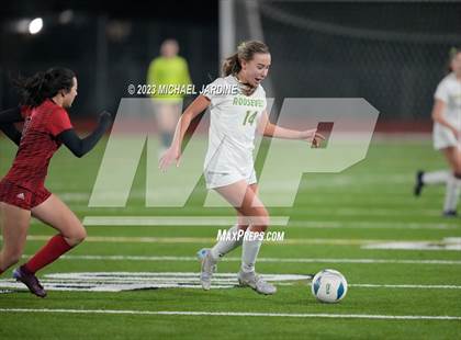 Thumbnail 3 in Roosevelt vs Lincoln (WIAA 3A Semifinal) photogallery.