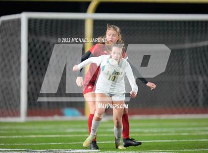 Thumbnail 1 in Roosevelt vs Lincoln (WIAA 3A Semifinal) photogallery.