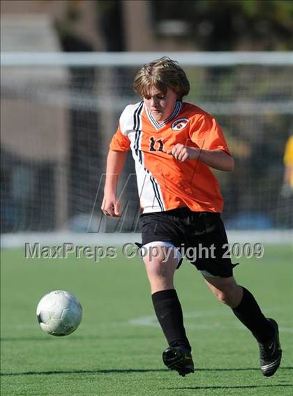 Thumbnail 1 in Derryfield vs Lisbon (NHIAA Class S Final) photogallery.