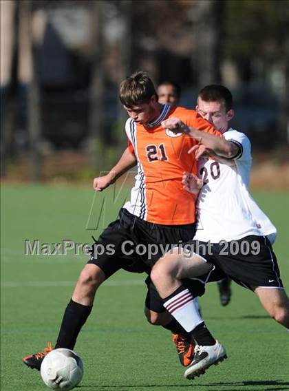 Thumbnail 3 in Derryfield vs Lisbon (NHIAA Class S Final) photogallery.