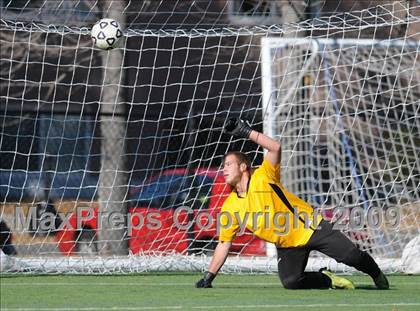 Thumbnail 1 in Derryfield vs Lisbon (NHIAA Class S Final) photogallery.