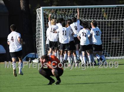 Thumbnail 2 in Derryfield vs Lisbon (NHIAA Class S Final) photogallery.