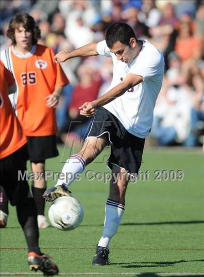 Thumbnail 1 in Derryfield vs Lisbon (NHIAA Class S Final) photogallery.