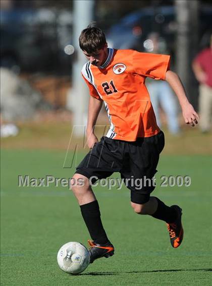 Thumbnail 3 in Derryfield vs Lisbon (NHIAA Class S Final) photogallery.