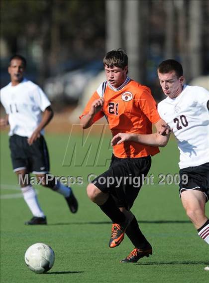 Thumbnail 2 in Derryfield vs Lisbon (NHIAA Class S Final) photogallery.