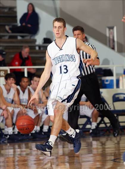 Thumbnail 3 in Kingwood vs. North Crowley (McDonald's Texas Invitational) photogallery.