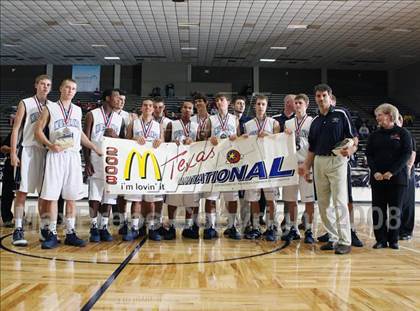Thumbnail 1 in Kingwood vs. North Crowley (McDonald's Texas Invitational) photogallery.