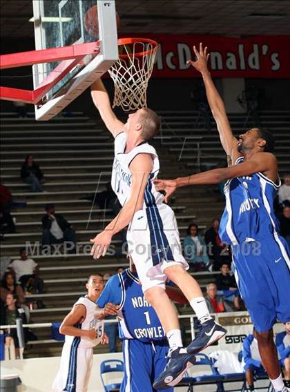 Thumbnail 3 in Kingwood vs. North Crowley (McDonald's Texas Invitational) photogallery.