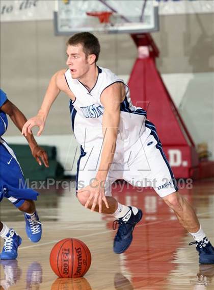 Thumbnail 2 in Kingwood vs. North Crowley (McDonald's Texas Invitational) photogallery.