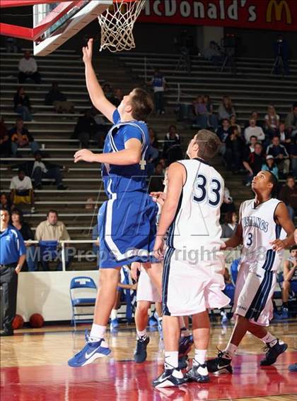 Thumbnail 3 in Kingwood vs. North Crowley (McDonald's Texas Invitational) photogallery.
