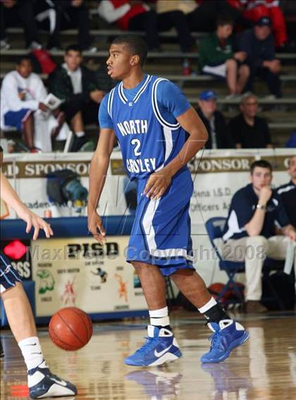 Thumbnail 3 in Kingwood vs. North Crowley (McDonald's Texas Invitational) photogallery.