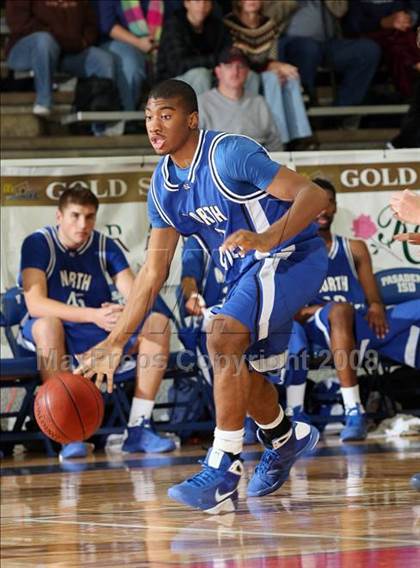 Thumbnail 3 in Kingwood vs. North Crowley (McDonald's Texas Invitational) photogallery.