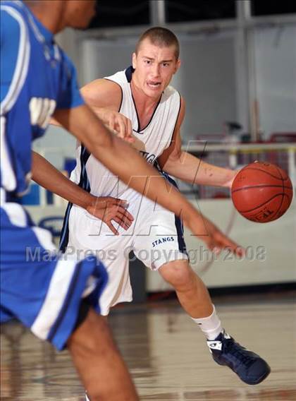 Thumbnail 1 in Kingwood vs. North Crowley (McDonald's Texas Invitational) photogallery.