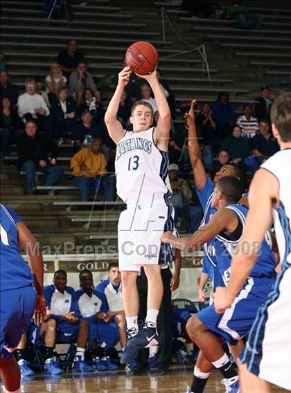 Thumbnail 1 in Kingwood vs. North Crowley (McDonald's Texas Invitational) photogallery.