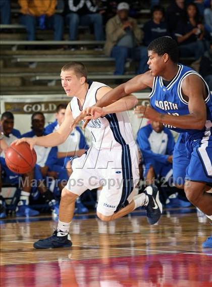 Thumbnail 2 in Kingwood vs. North Crowley (McDonald's Texas Invitational) photogallery.
