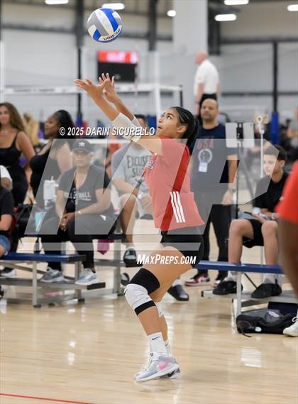 Thumbnail 3 in Bishop Gorman vs. Centennial (Nike Tournament of Champions – Southwest) photogallery.
