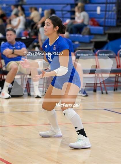 Thumbnail 2 in Bishop Gorman vs. Centennial (Nike Tournament of Champions – Southwest) photogallery.