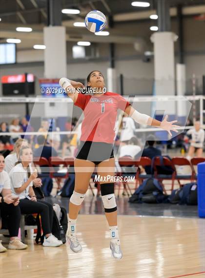 Thumbnail 1 in Bishop Gorman vs. Centennial (Nike Tournament of Champions – Southwest) photogallery.