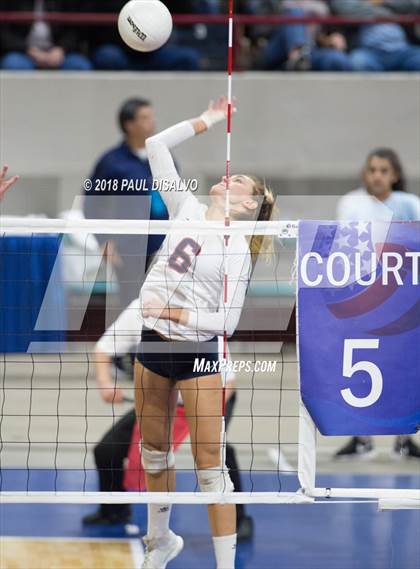 Thumbnail 3 in Chaparral vs. Fossil Ridge (CHSAA 5A 3rd Round) photogallery.