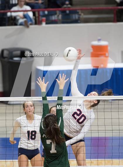 Thumbnail 1 in Chaparral vs. Fossil Ridge (CHSAA 5A 3rd Round) photogallery.