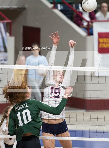 Thumbnail 3 in Chaparral vs. Fossil Ridge (CHSAA 5A 3rd Round) photogallery.
