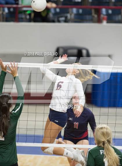 Thumbnail 2 in Chaparral vs. Fossil Ridge (CHSAA 5A 3rd Round) photogallery.
