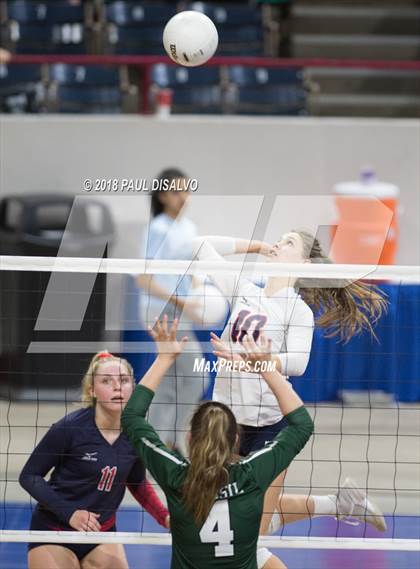 Thumbnail 1 in Chaparral vs. Fossil Ridge (CHSAA 5A 3rd Round) photogallery.