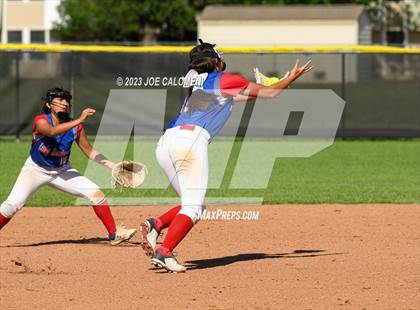 Thumbnail 3 in Nixon-Smiley vs Industrial (UIL 3A Bi District) photogallery.
