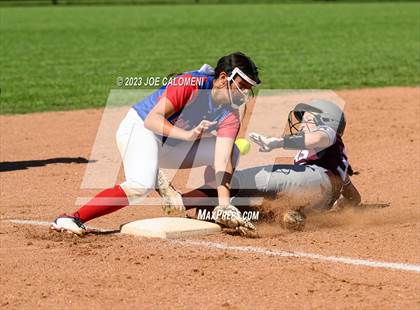 Thumbnail 2 in Nixon-Smiley vs Industrial (UIL 3A Bi District) photogallery.