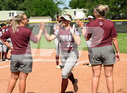 Thumbnail 3 in Nixon-Smiley vs Industrial (UIL 3A Bi District) photogallery.