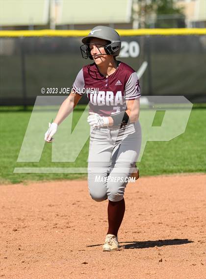Thumbnail 2 in Nixon-Smiley vs Industrial (UIL 3A Bi District) photogallery.
