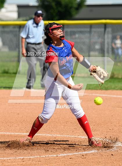 Thumbnail 1 in Nixon-Smiley vs Industrial (UIL 3A Bi District) photogallery.