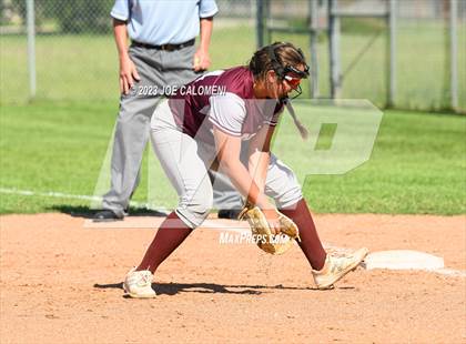 Thumbnail 2 in Nixon-Smiley vs Industrial (UIL 3A Bi District) photogallery.