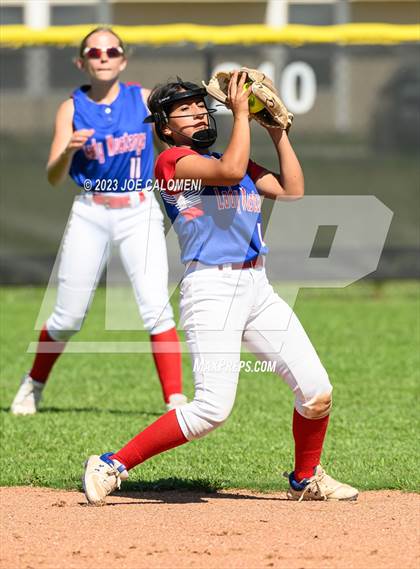 Thumbnail 1 in Nixon-Smiley vs Industrial (UIL 3A Bi District) photogallery.