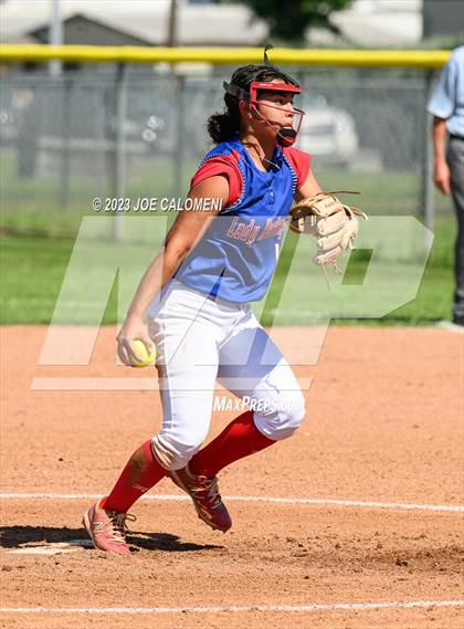 Thumbnail 3 in Nixon-Smiley vs Industrial (UIL 3A Bi District) photogallery.
