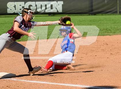 Thumbnail 2 in Nixon-Smiley vs Industrial (UIL 3A Bi District) photogallery.