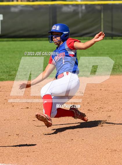 Thumbnail 2 in Nixon-Smiley vs Industrial (UIL 3A Bi District) photogallery.