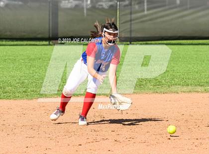 Thumbnail 3 in Nixon-Smiley vs Industrial (UIL 3A Bi District) photogallery.