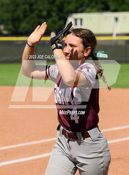 Thumbnail 3 in Nixon-Smiley vs Industrial (UIL 3A Bi District) photogallery.
